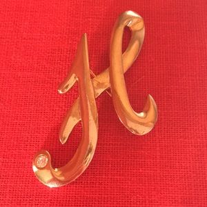 elegant H brooch/pin with rhinestone
